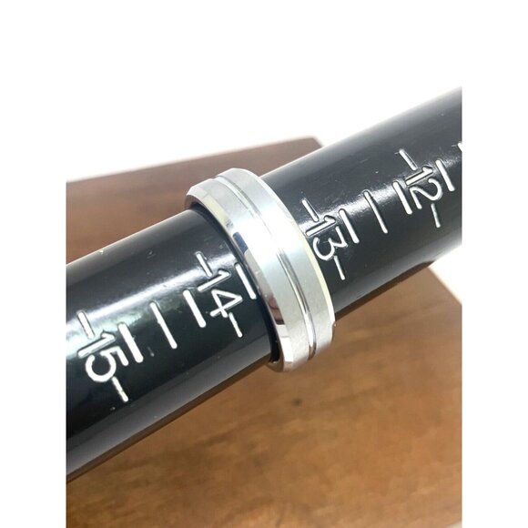 Men's Wedding Band Silver Tungsten Stainless Steel 8mm Ring Size 13.5 - Picture 10 of 14